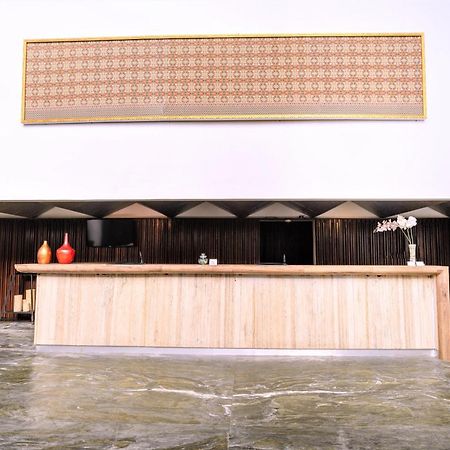Estrella Hotel & Conference Лувук Экстерьер фото