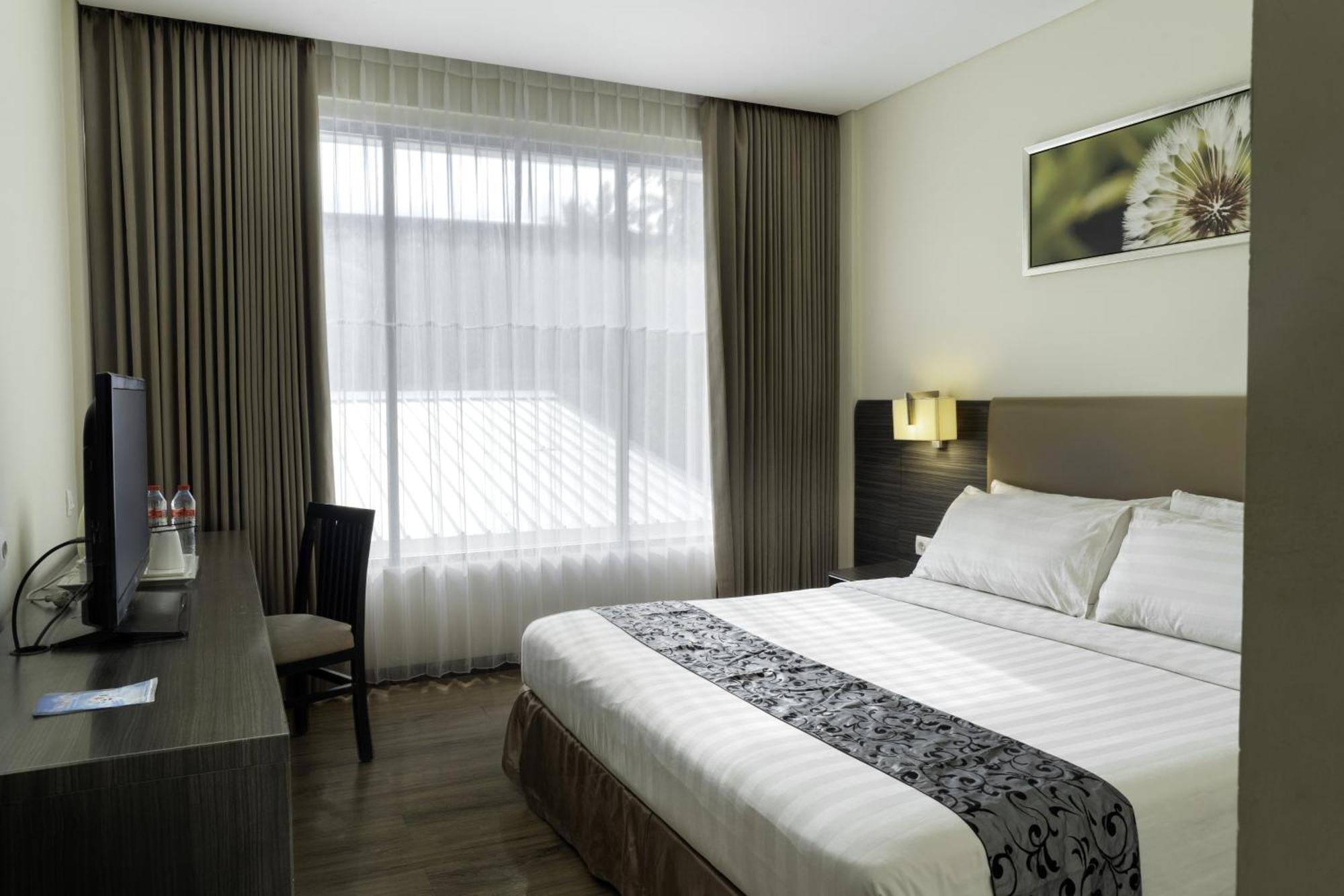 Estrella Hotel & Conference Лувук Экстерьер фото