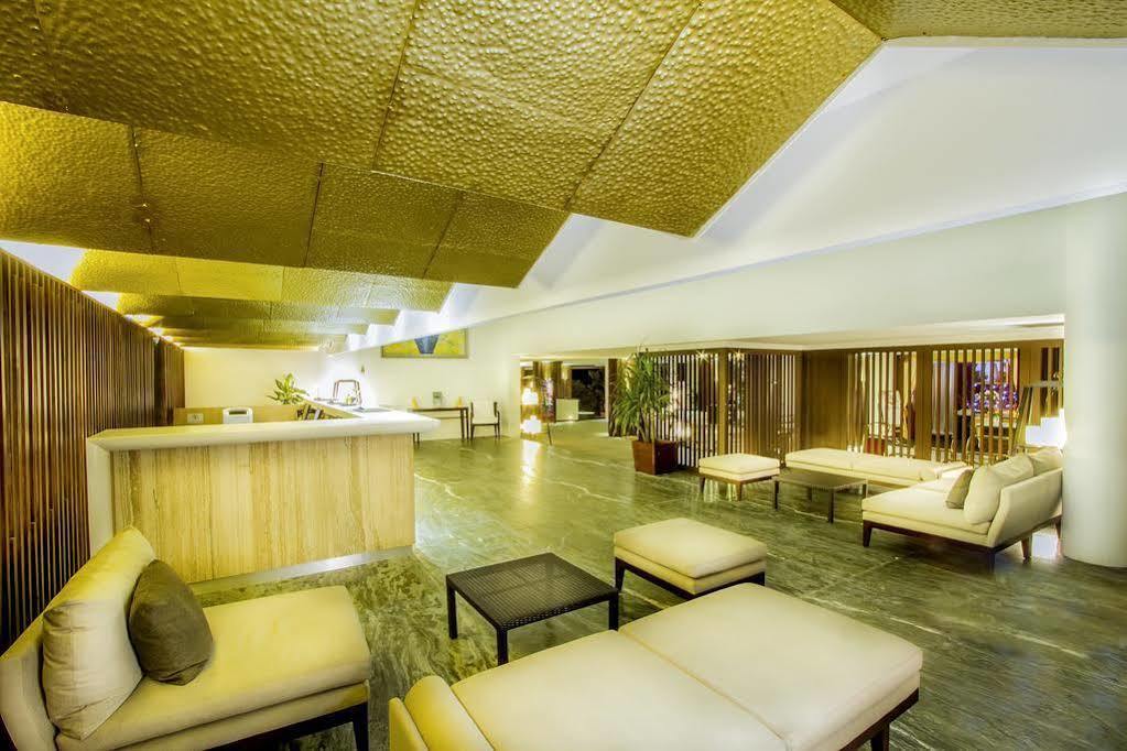 Estrella Hotel & Conference Лувук Экстерьер фото